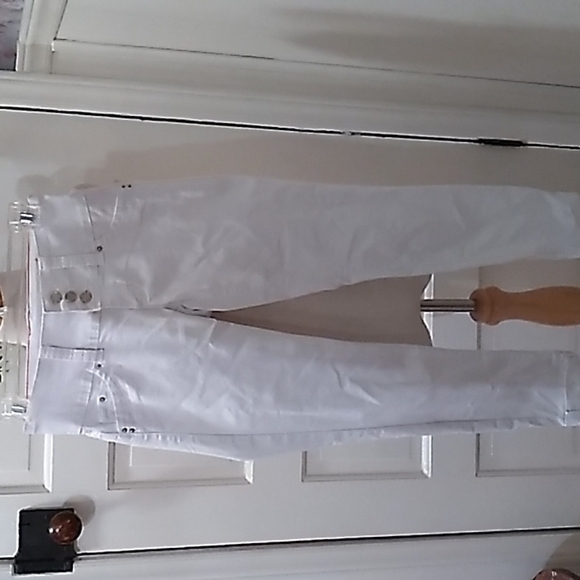 YMI 1 Wanna Better Butt? White high rise jeans - Picture 1 of 6